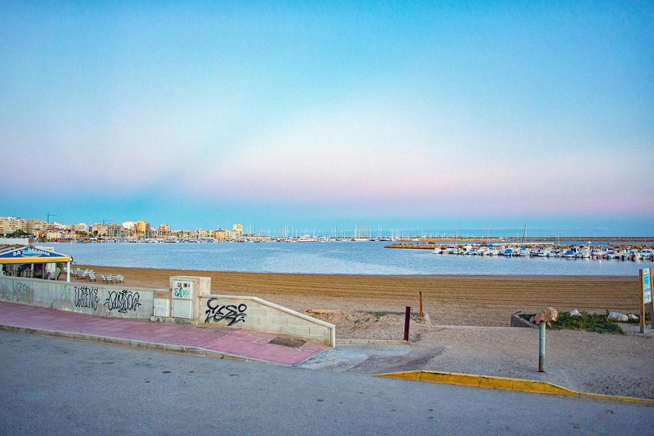 113 Beach And Trees - Alicante Holiday Torrevieja Buitenkant foto