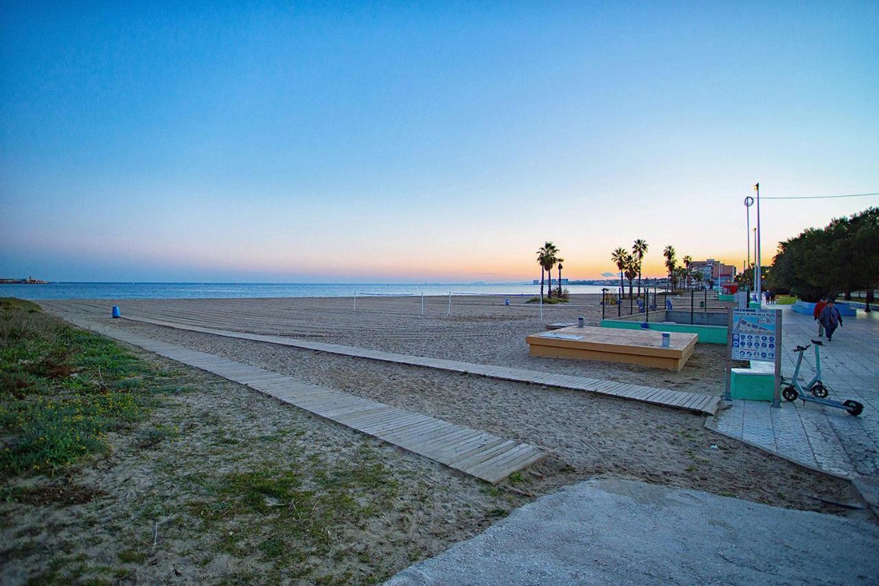 113 Beach And Trees - Alicante Holiday Torrevieja Buitenkant foto